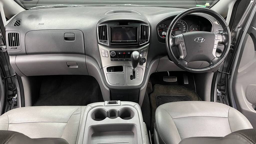 HYUNDAI H-1 2.5 CRDI A/T/ 2.5 ELITE A/T