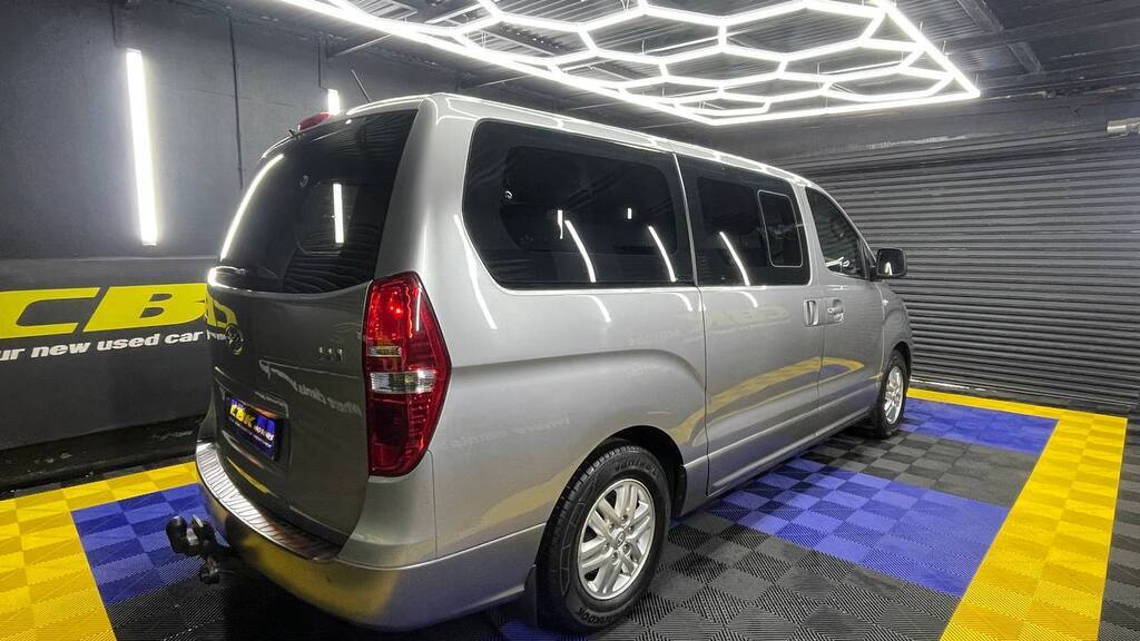 HYUNDAI H-1 2.5 CRDI A/T/ 2.5 ELITE A/T