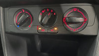 VOLKSWAGEN - POLO VIVO 1.4 COMFORTLINE (5DR)
