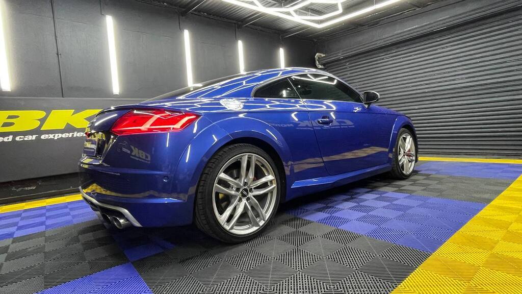 AUDI - TTS QUATTRO COUPE S TRONIC (228KW)