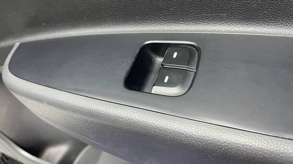 HYUNDAI - GRAND i10 1.25 MOTION