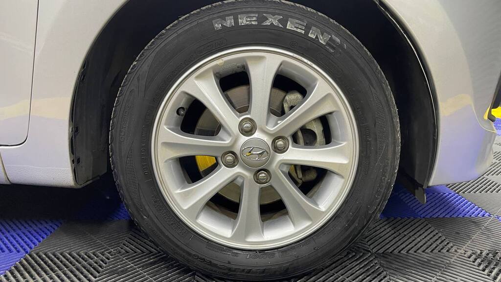 HYUNDAI - GRAND i10 1.25 MOTION