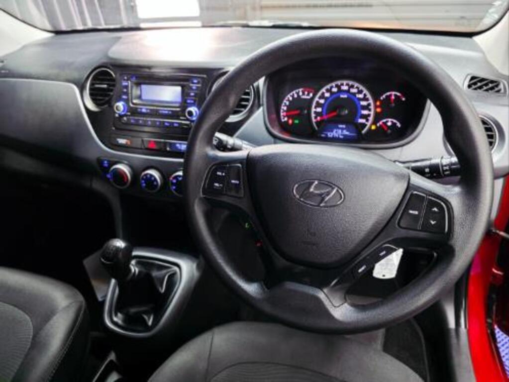 HYUNDAI - GRAND i10 1.25 MOTION
