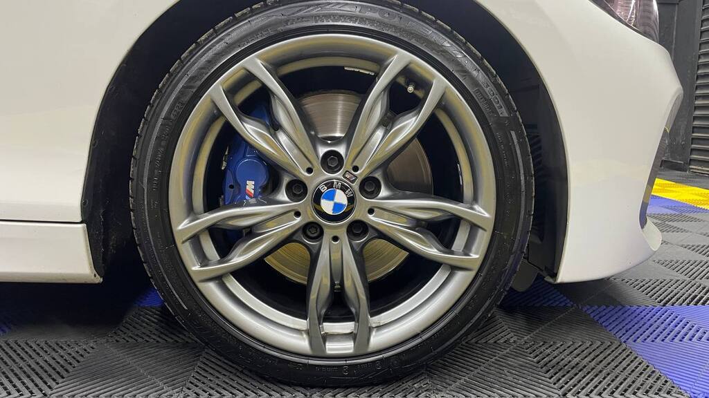 BMW - M135i 5DR (F20)