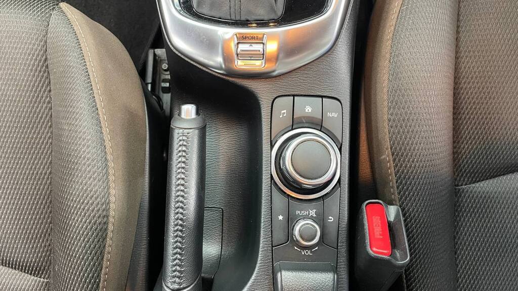 MAZDA - MAZDA2 1.5 DYNAMIC A/T 5Dr