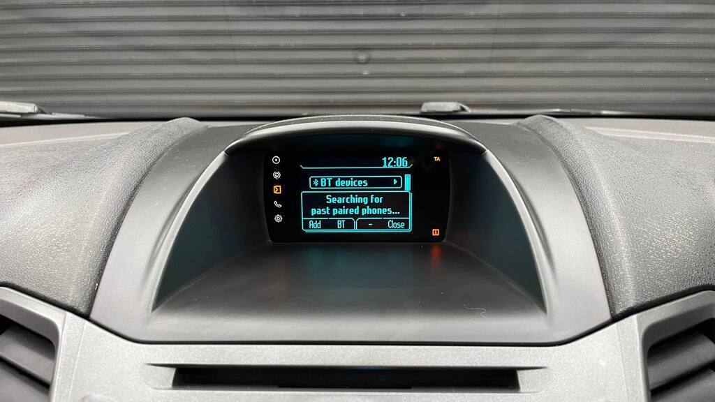 FORD - FIESTA 1.4 TREND 5DR