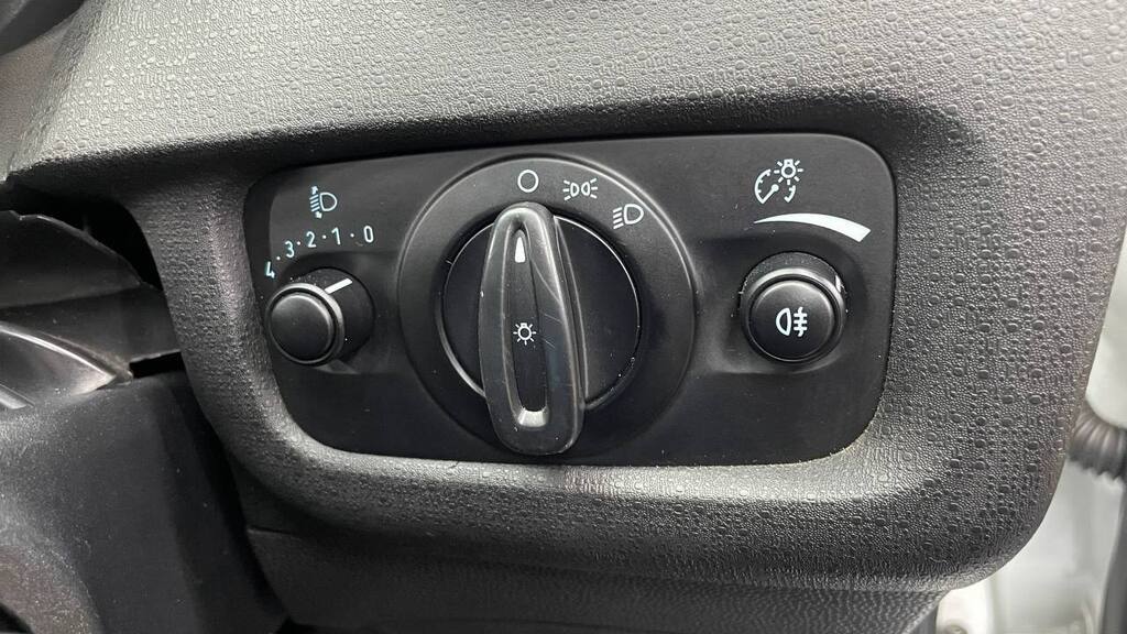 FORD - FIESTA 1.4 TREND 5DR