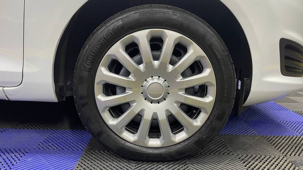 FORD - FIESTA 1.4 TREND 5DR
