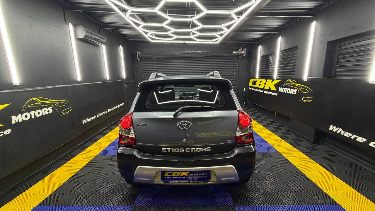 Toyota Etios Cross 1.5 Xs