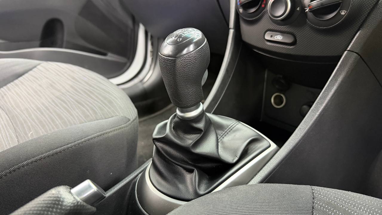 Hyundai Accent Sedan 1.6 Motion