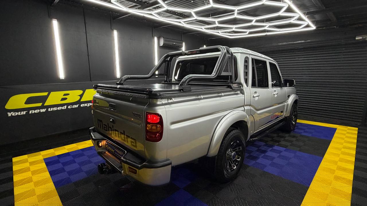 Mahindra Pik Up 2.2CRDe Double Cab S11 Karoo