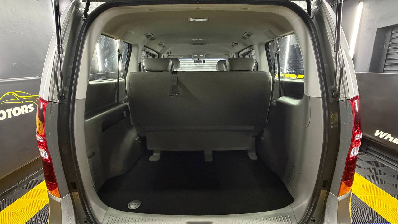 Hyundai H-1 2.5CRDi Wagon GLS