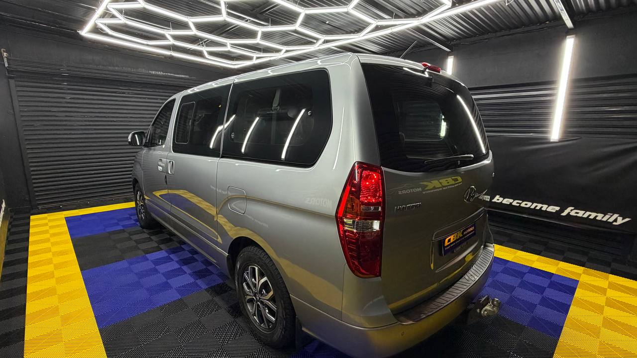 Hyundai H-1 2.5CRDi Wagon GLS