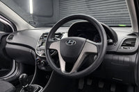 Hyundai Accent Sedan 1.6 Motion