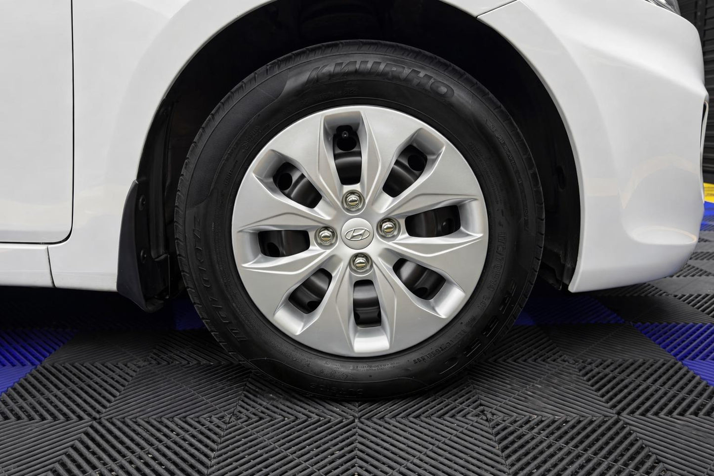 Hyundai Accent Sedan 1.6 Motion