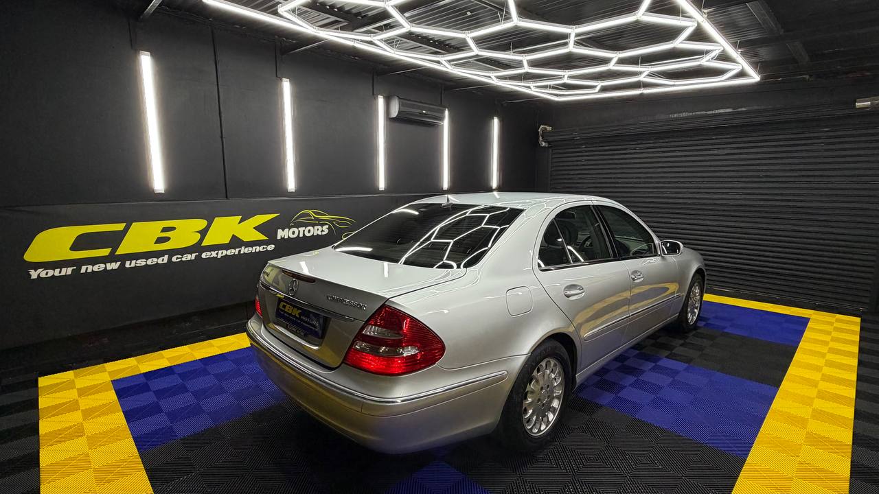 Mercedes-Benz E-Class E200 Kompressor