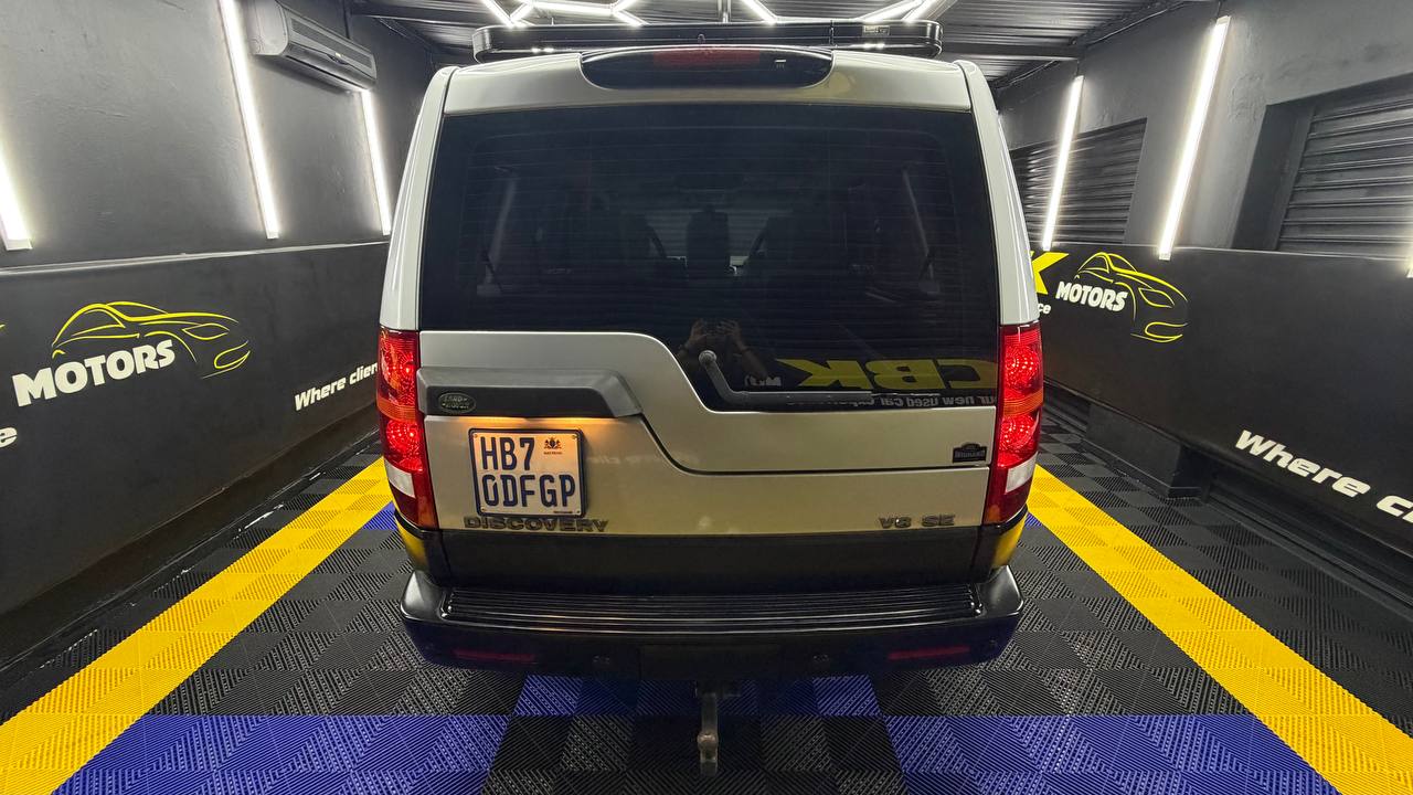 Land Rover Discovery 3 V8 SE