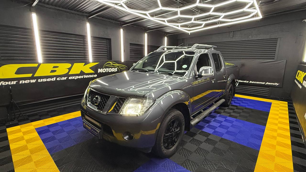 Nissan Navara 2.5dCi double cab 4x4 LE auto