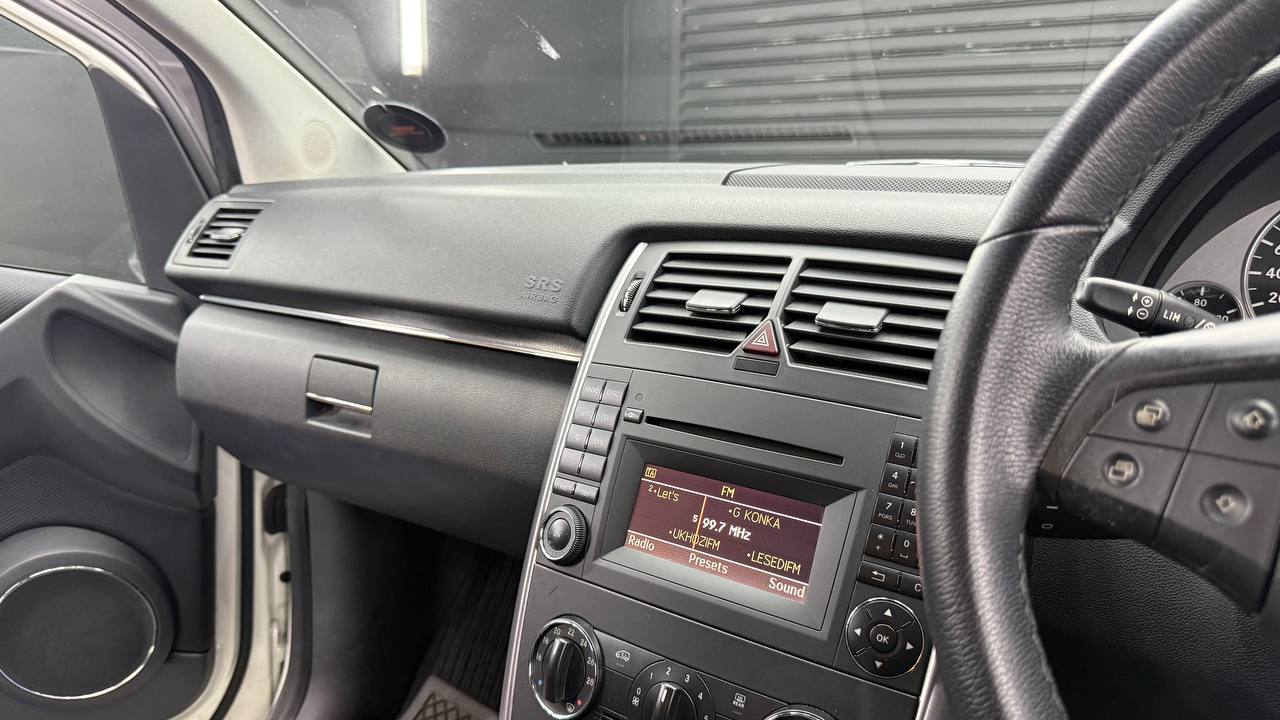 Mercedes-Benz B-Class B200 Turbo Auto