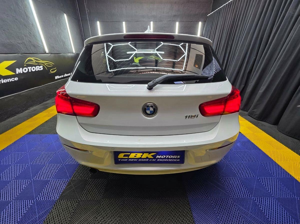 BMW 1 Series 118i 5-Door Auto