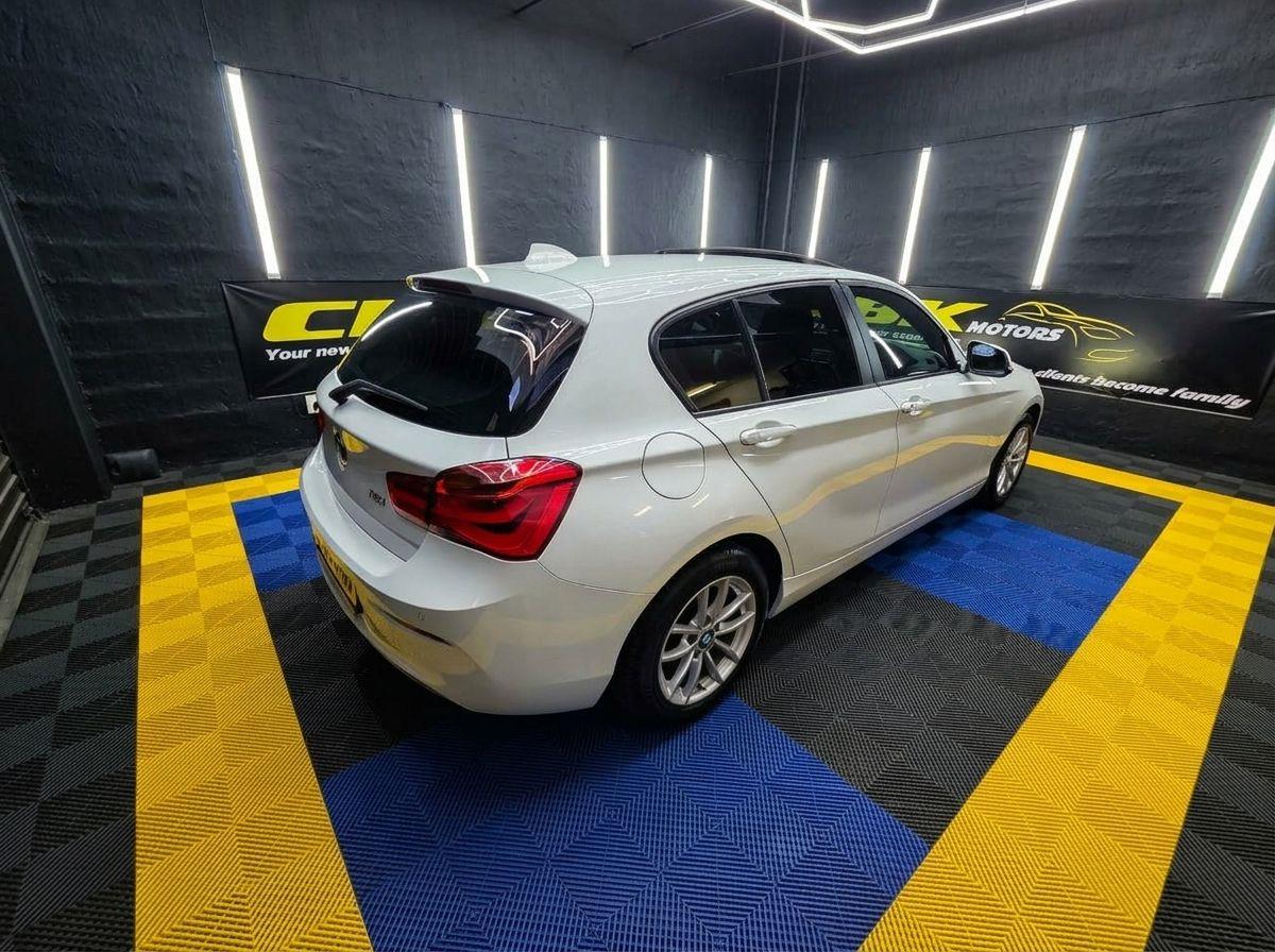 BMW 1 Series 118i 5-Door Auto