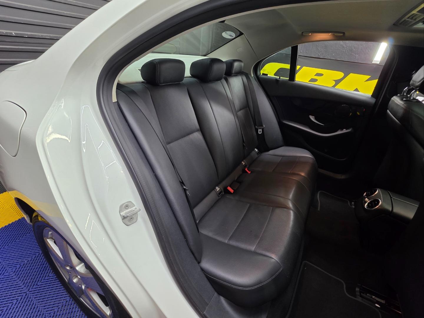 Mercedes-Benz C-Class C200 Avantgarde Auto