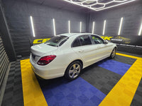 Mercedes-Benz C-Class C200 Avantgarde Auto