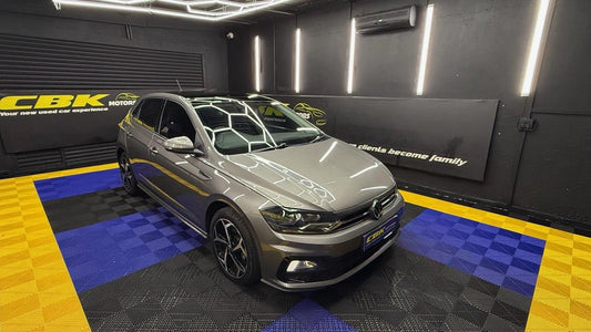 Volkswagen Polo Hatch 1.0TSI Comfortline R-Line