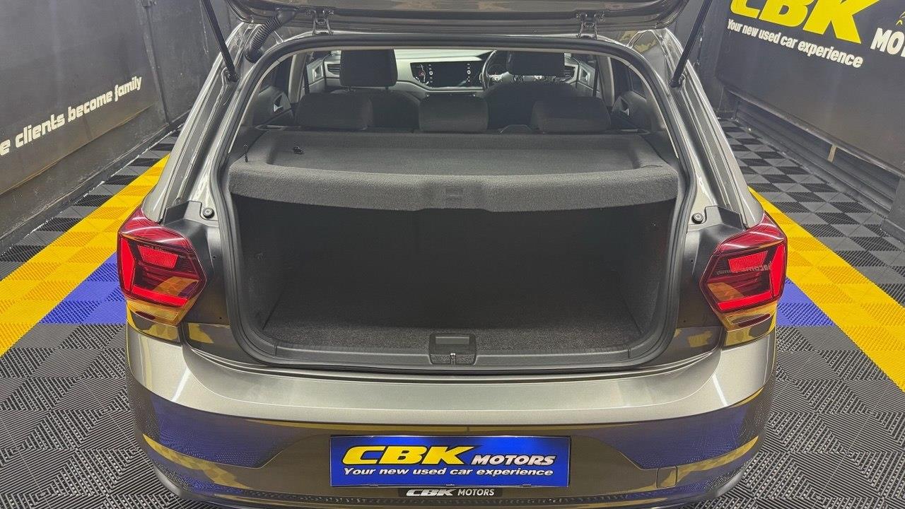Volkswagen Polo Hatch 1.0TSI Comfortline R-Line