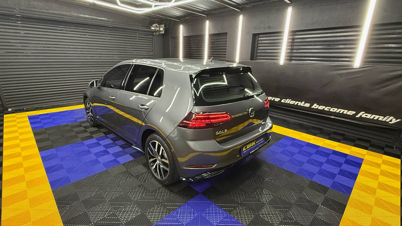 Volkswagen Golf 1.4TSI Comfortline R-Line