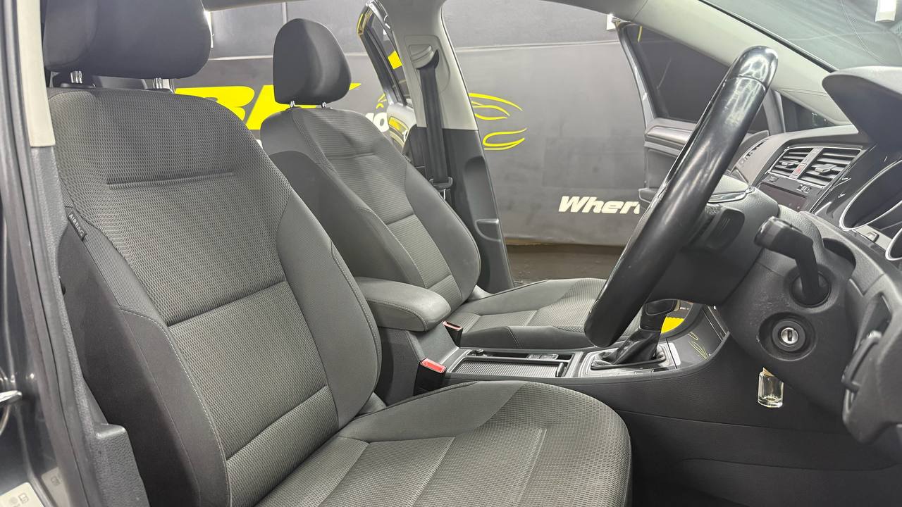 Volkswagen Golf 1.4TSI Comfortline R-Line