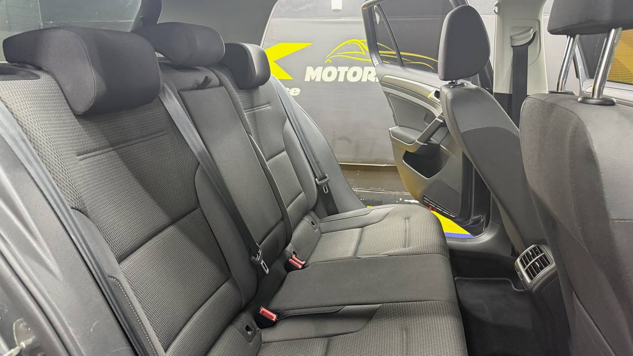 Volkswagen Golf 1.4TSI Comfortline R-Line