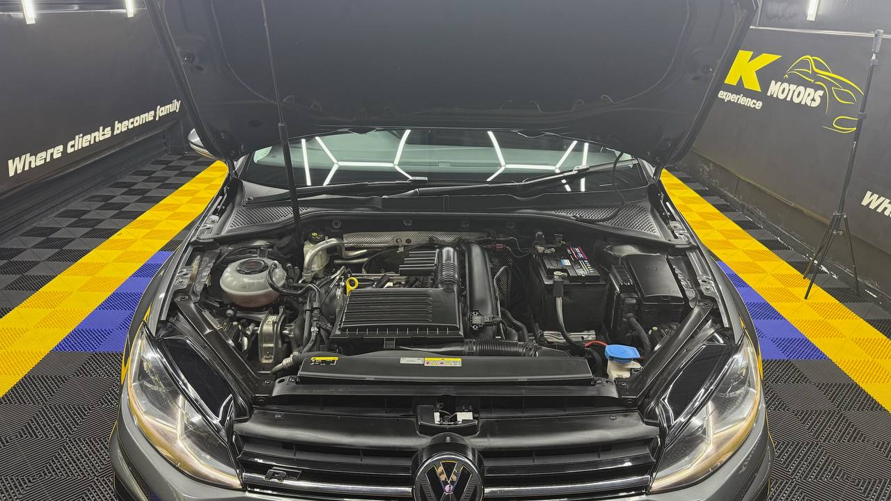 Volkswagen Golf 1.4TSI Comfortline R-Line