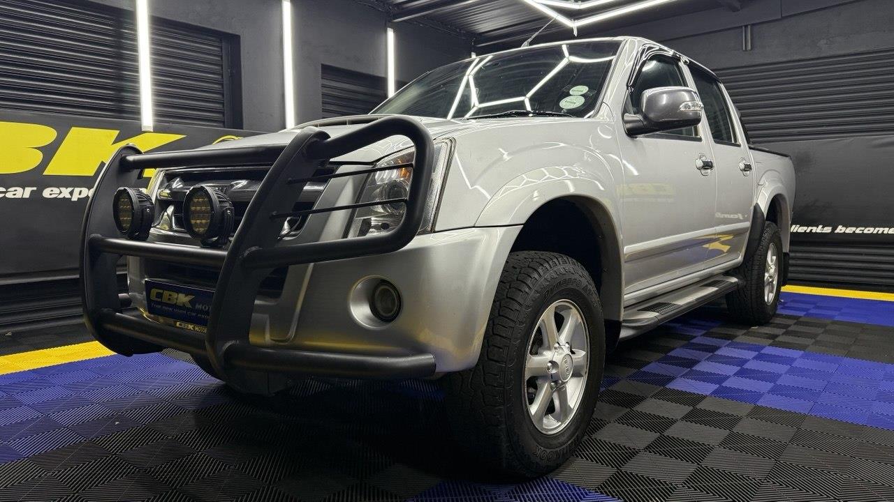 Isuzu KB 300D-Teq Double Cab LX Auto