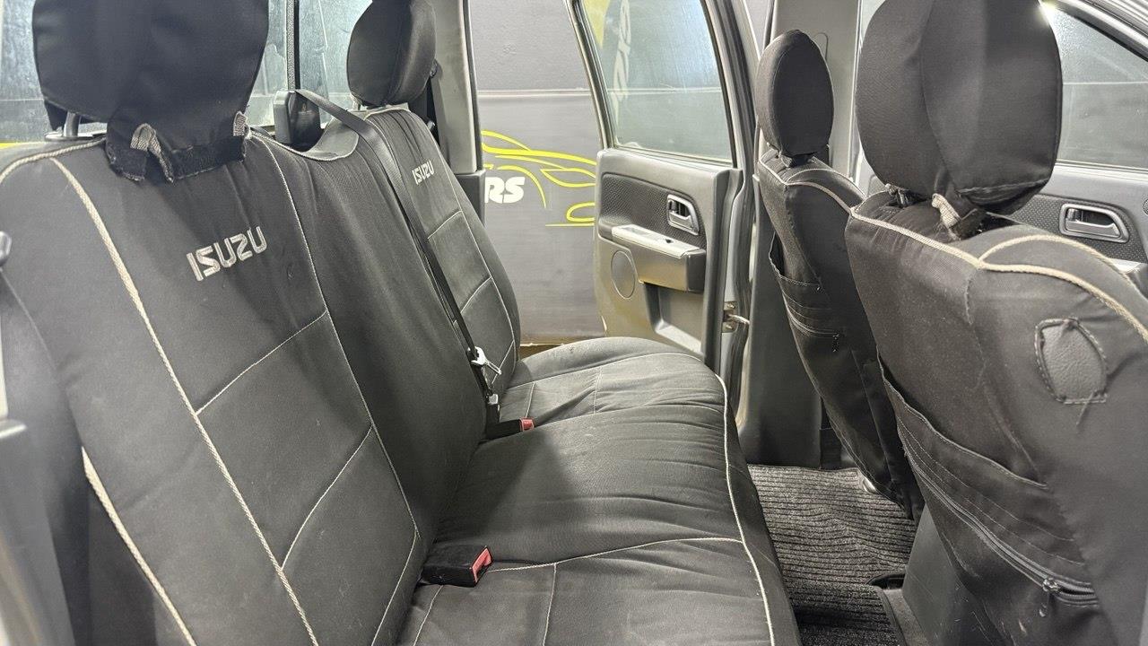 Isuzu KB 300D-Teq Double Cab LX Auto