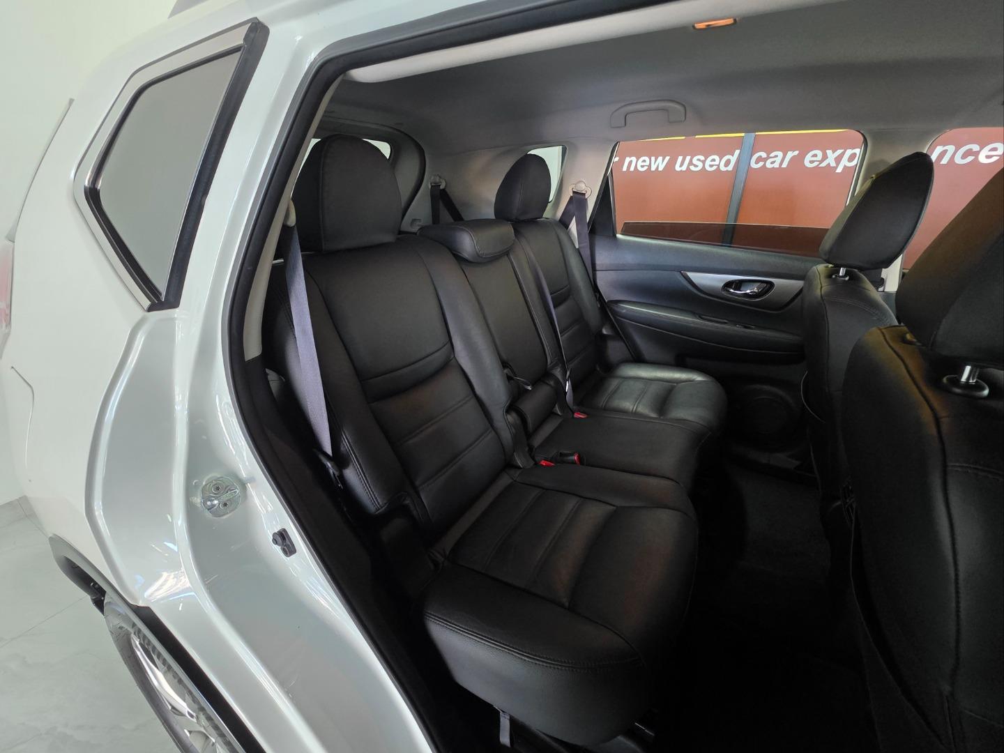 Nissan X-Trail 2.5 4x4 SE
