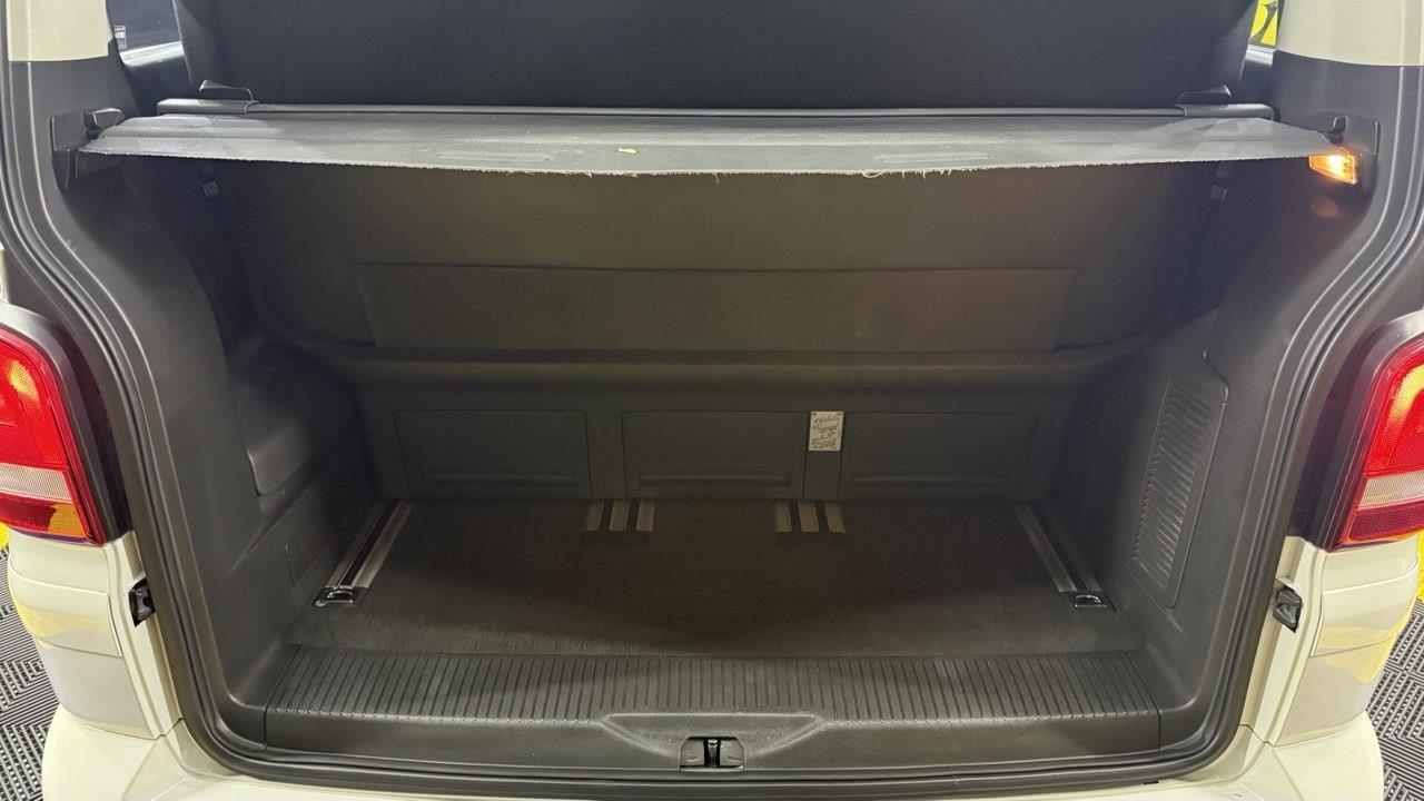 Volkswagen Caravelle 2.0BiTDI 4Motion Auto