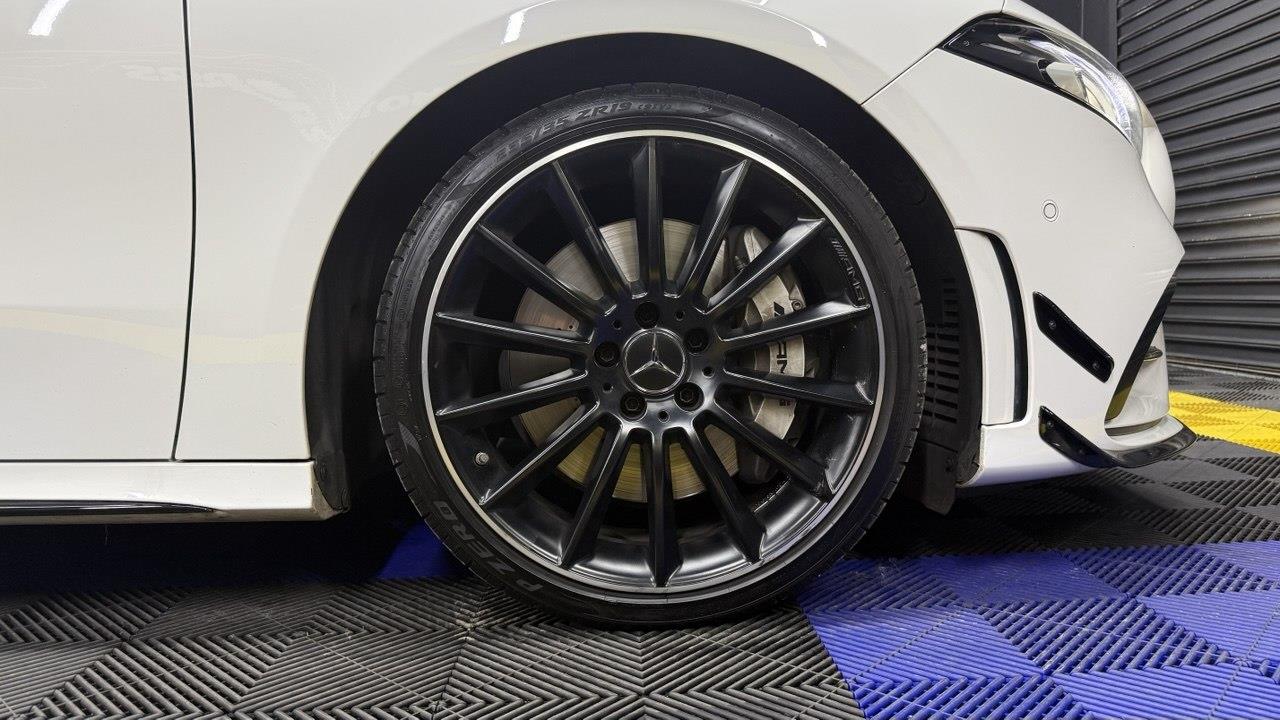 Mercedes-AMG A-Class A35 Hatch 4Matic Edition 1