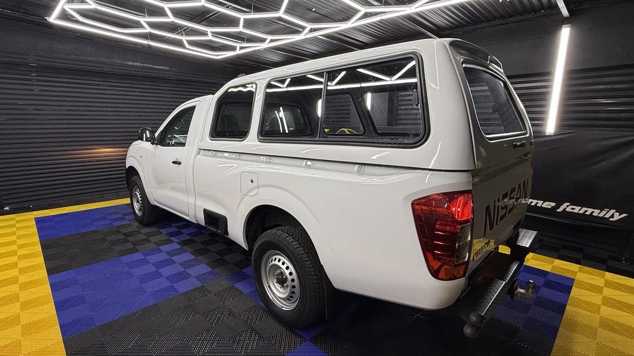 Nissan Navara 2.5DDTi XE