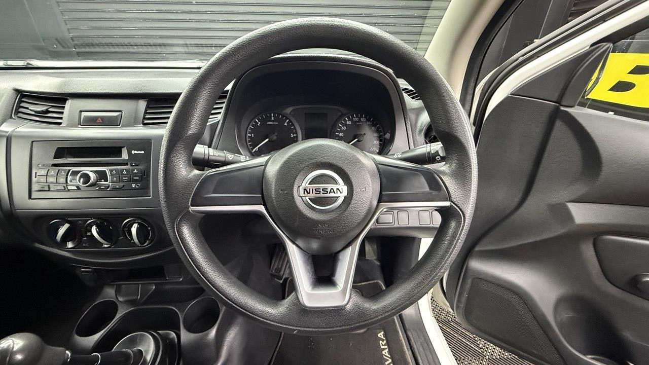 Nissan Navara 2.5DDTi XE