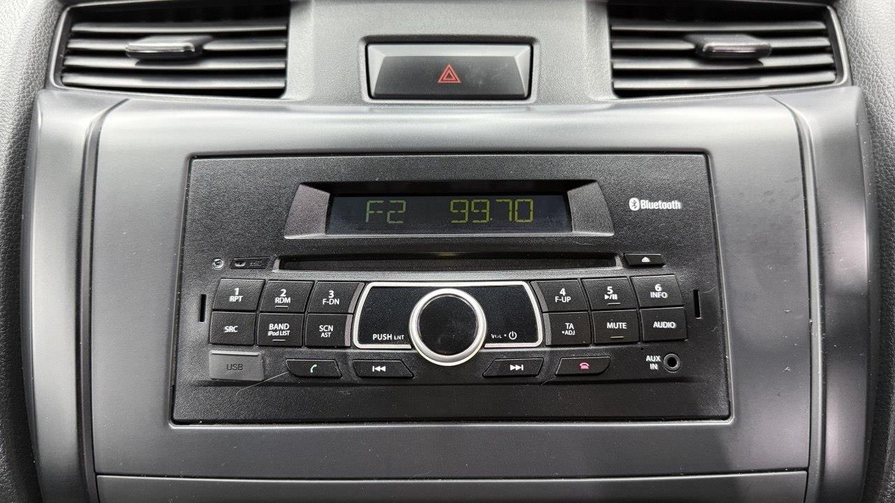 Nissan Navara 2.5DDTi XE