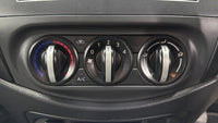 Nissan Navara 2.5DDTi XE
