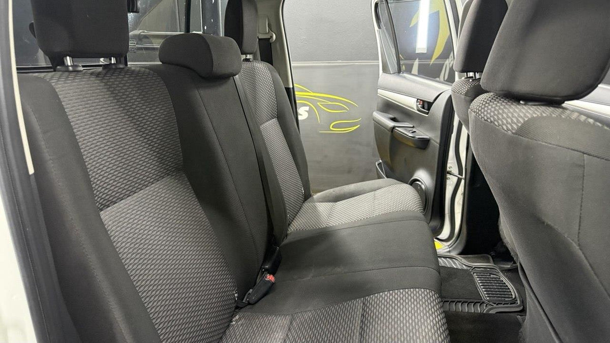 Toyota - Hilux - 2.4GD-6 Double Cab Raider Auto