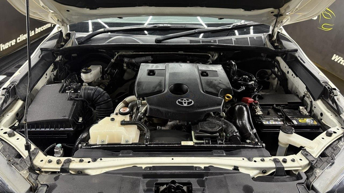 Toyota - Hilux - 2.4GD-6 Double Cab Raider Auto