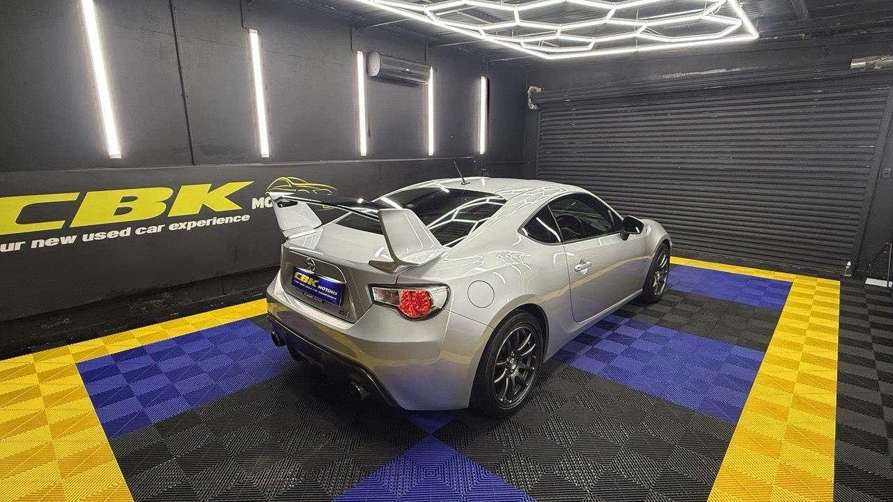 Toyota 86 2.0 standard