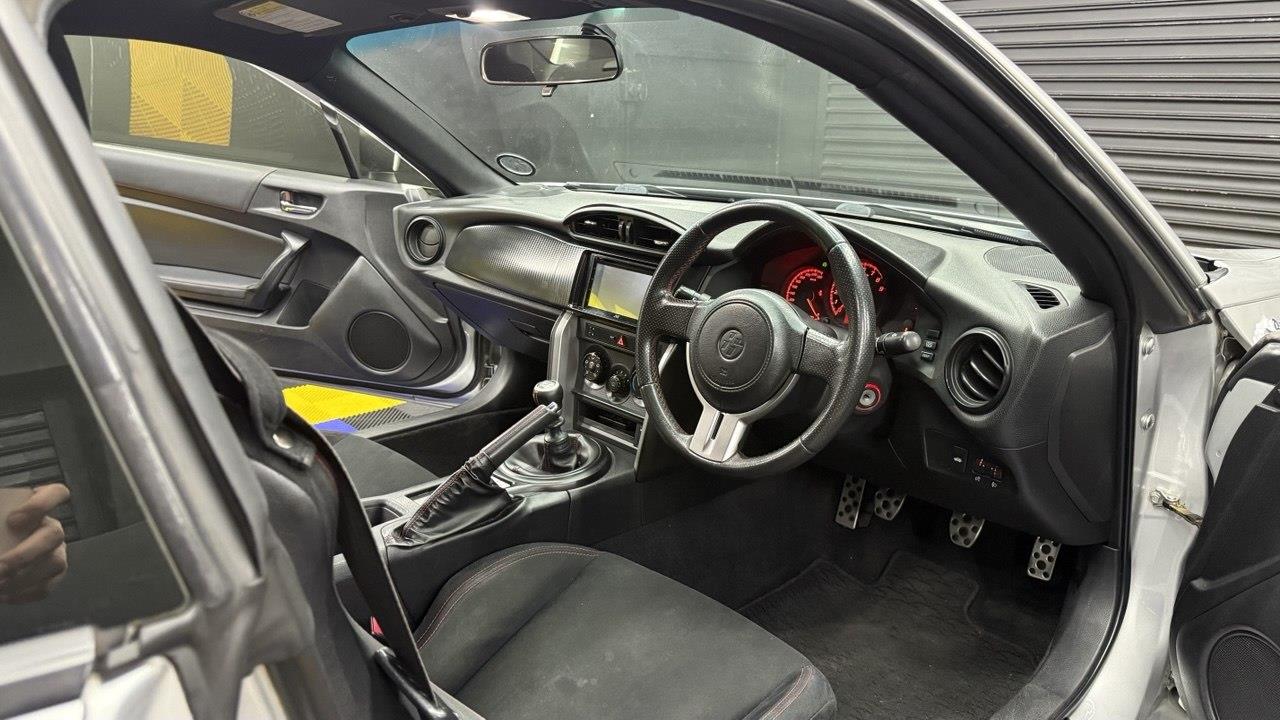 Toyota 86 2.0 standard