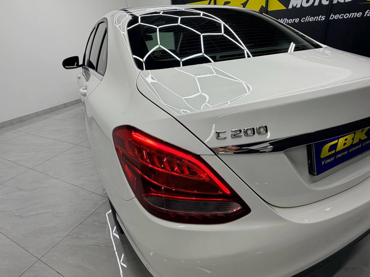 Mercedes-Benz C-Class C200 Avantgarde Auto