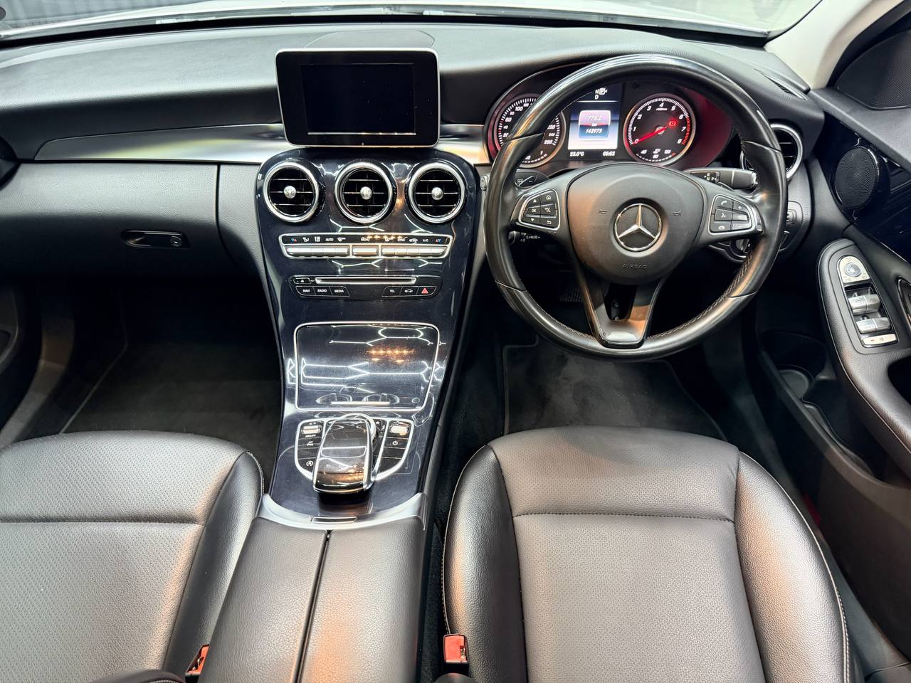 Mercedes-Benz C-Class C200 Avantgarde Auto