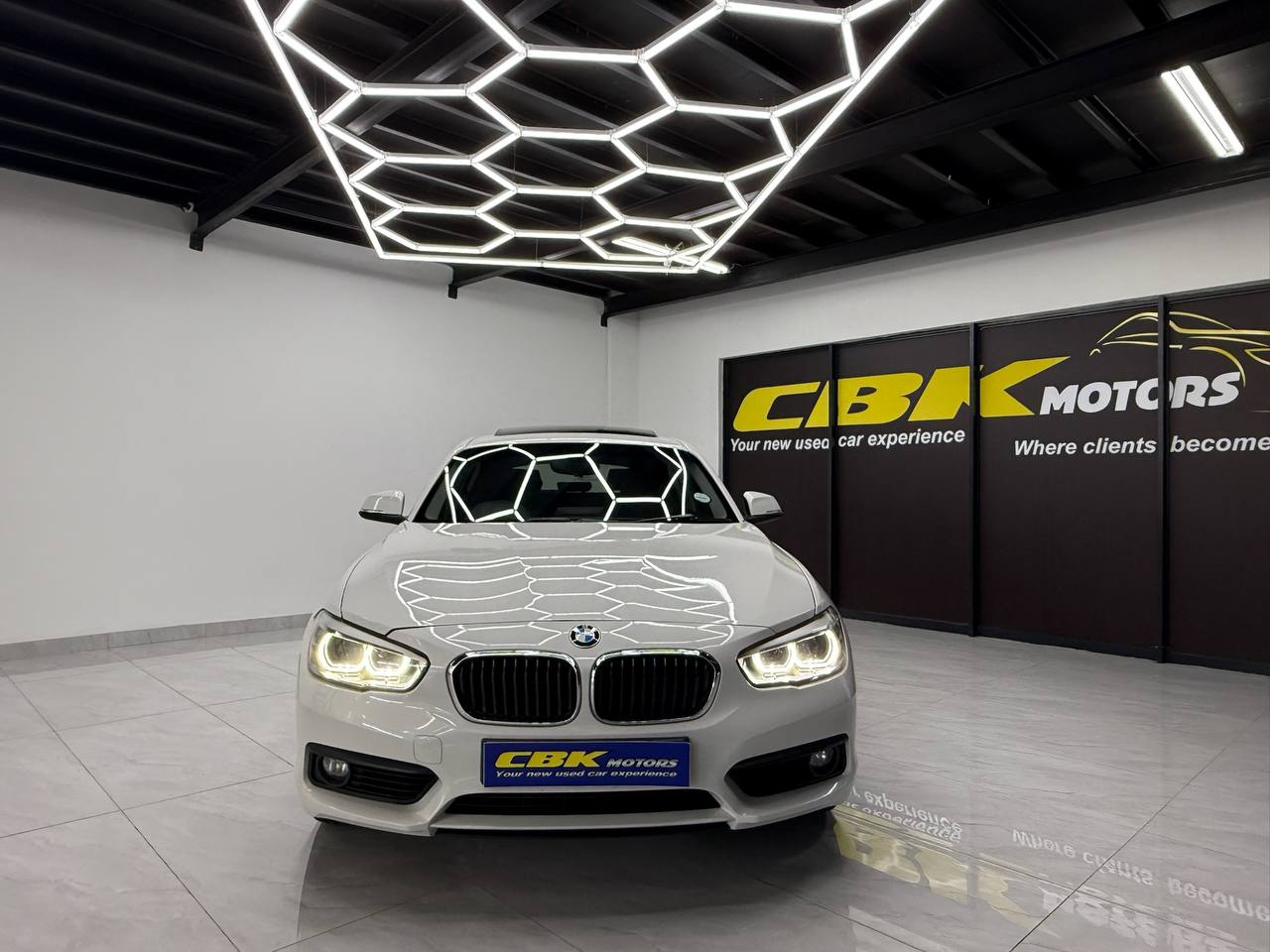 BMW 1 Series 118i 5-Door Auto