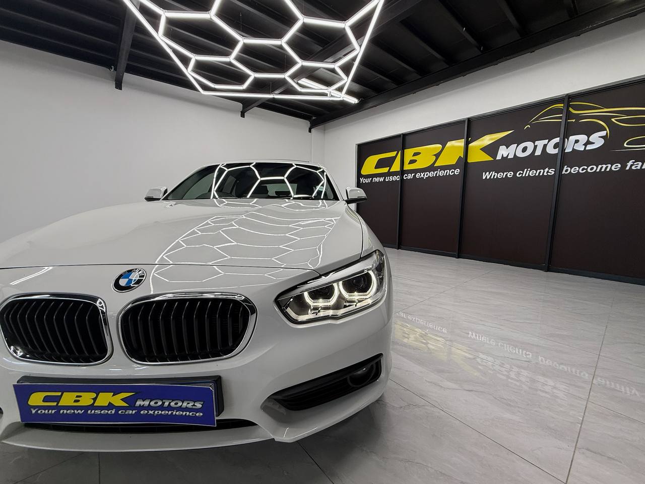 BMW 1 Series 118i 5-Door Auto